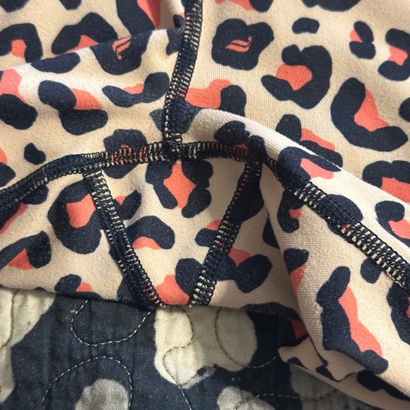 Fabletics leggings. - Picture 6 of 9